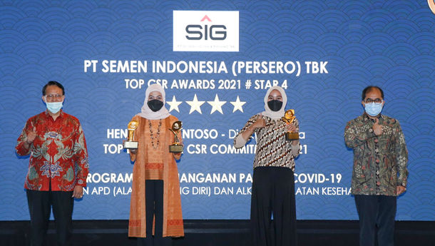 PT Semen Indonesia Group  Terima Tiga Penghargaan Top CSR Awards 2021