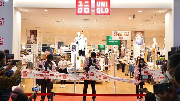 UNIQLO Paragon Resmi Dibuka, Dukung UKM Lokal Sediakan Instalasi Khusus Karya Pengrajin Solo