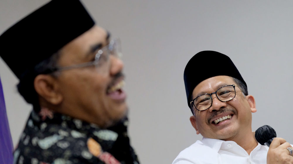 <p>Wakil Menteri Agama RI, Zainut Tauhid Sa’adi (kanan) bersama Wakil Ketua MPR RI, Jazilul Fawaid (kiri) saat menjadi narasumber pada diskusi Empat Pilar dengan tema ” Menanti Kepastian Pemberangkatan Haji 2021, di komplek Parlemen Senayan, Jakarta, Ju’mat, 9 April 2021. Foto: Ismail Pohan/TrenAsia</p>
