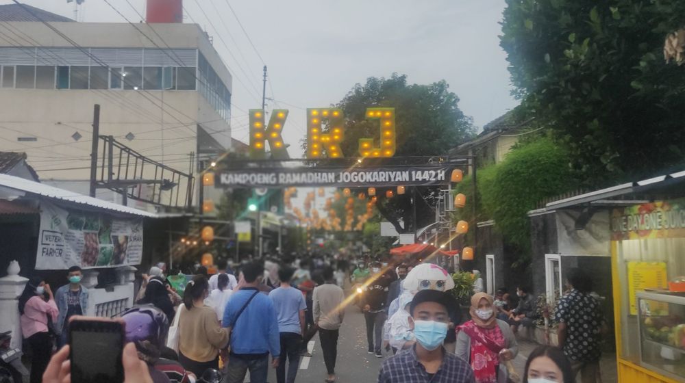 Menikmati Susasana Buka Puasa di Masjid Jogokariyan Yogyakarta