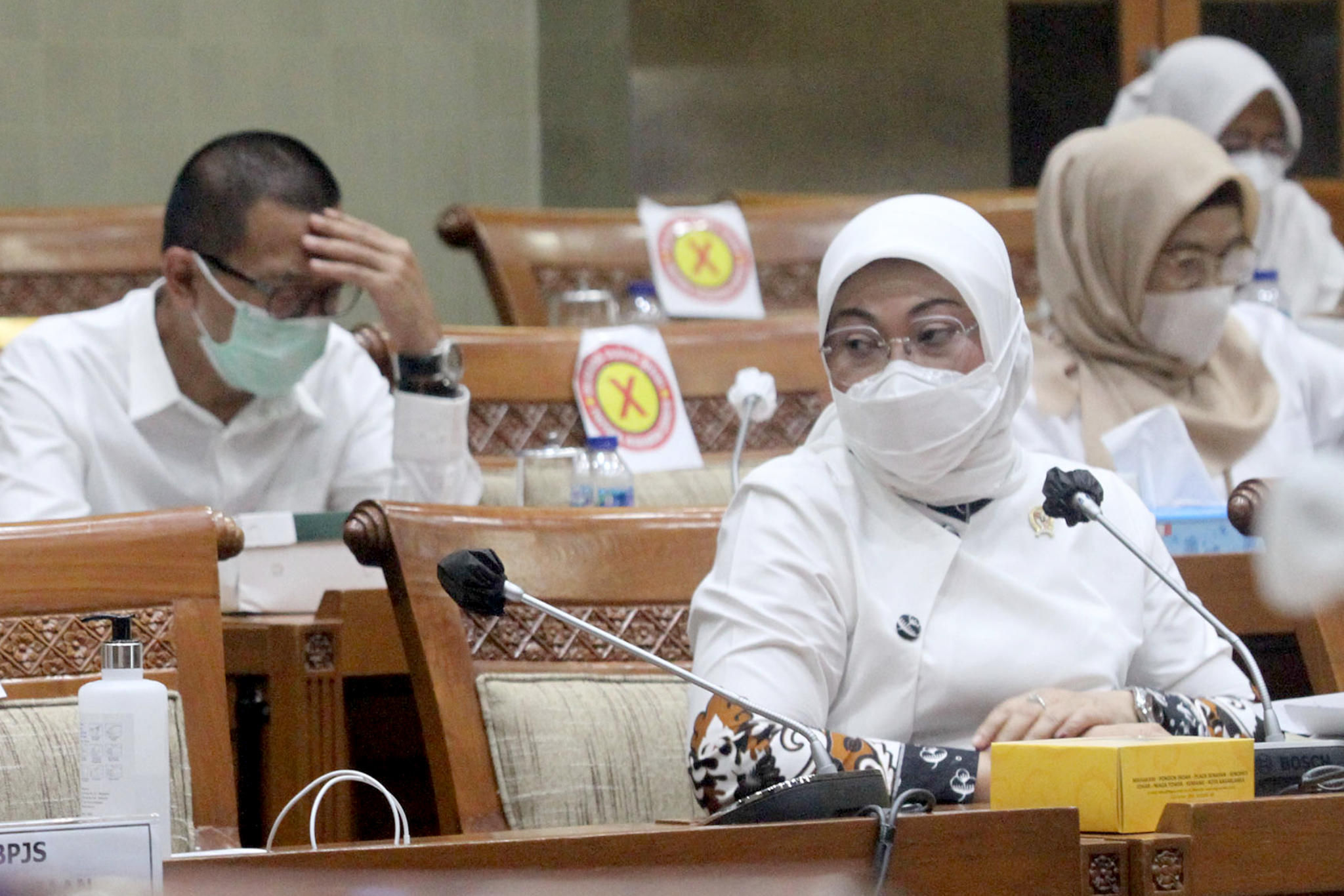 <p>Menteri Tenaga Kerja Ida Fauziah saat mengikuti rapat kerja dengan Komisi IX di komplek Parlemen, Senayan, Jakarta, Rabu, 7 April 2021. Foto: Ismail Pohan/TrenAsia</p>
