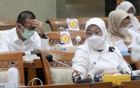 <p>Menteri Tenaga Kerja Ida Fauziah saat mengikuti rapat kerja dengan Komisi IX di komplek Parlemen, Senayan, Jakarta, Rabu, 7 April 2021. Foto: Ismail Pohan/TrenAsia</p>

