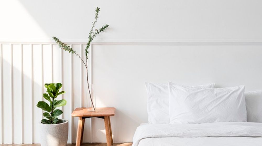 Ilustrasi cara membersihkan kasur yang kotor dan bau