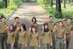 <p>Karyawani Perhutani.Foto: Perhutani</p>
