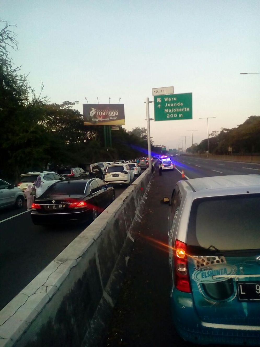 A-EXIT TOL MASJIDAGUNG.jpg