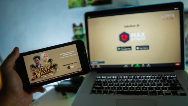 MAXstream Rilis Serial Spesial Sajadah Panjang