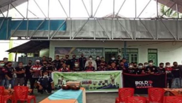 22 Komunitas Motor di Manado dan Bitung Berkolaborasi Berbagi Berkah