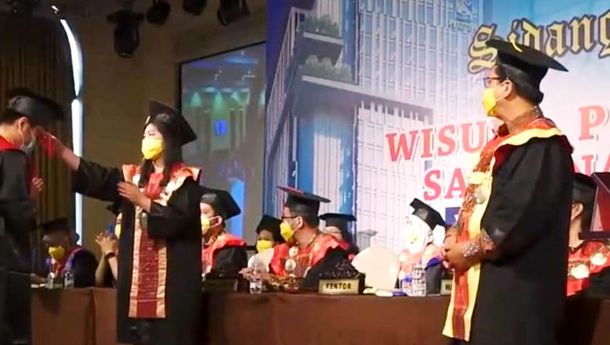 UNPRI Gelar Wisuda, Rektor: Saya Bangga...