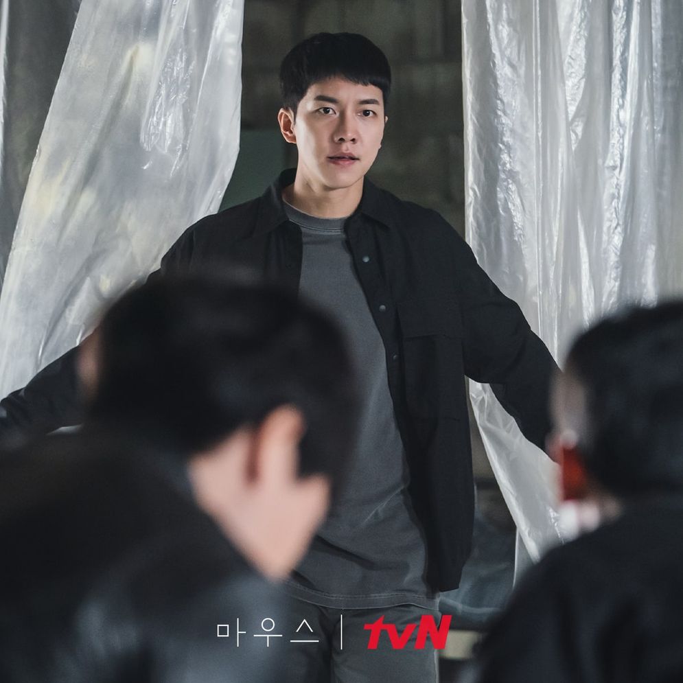 Lee Seung Gi.