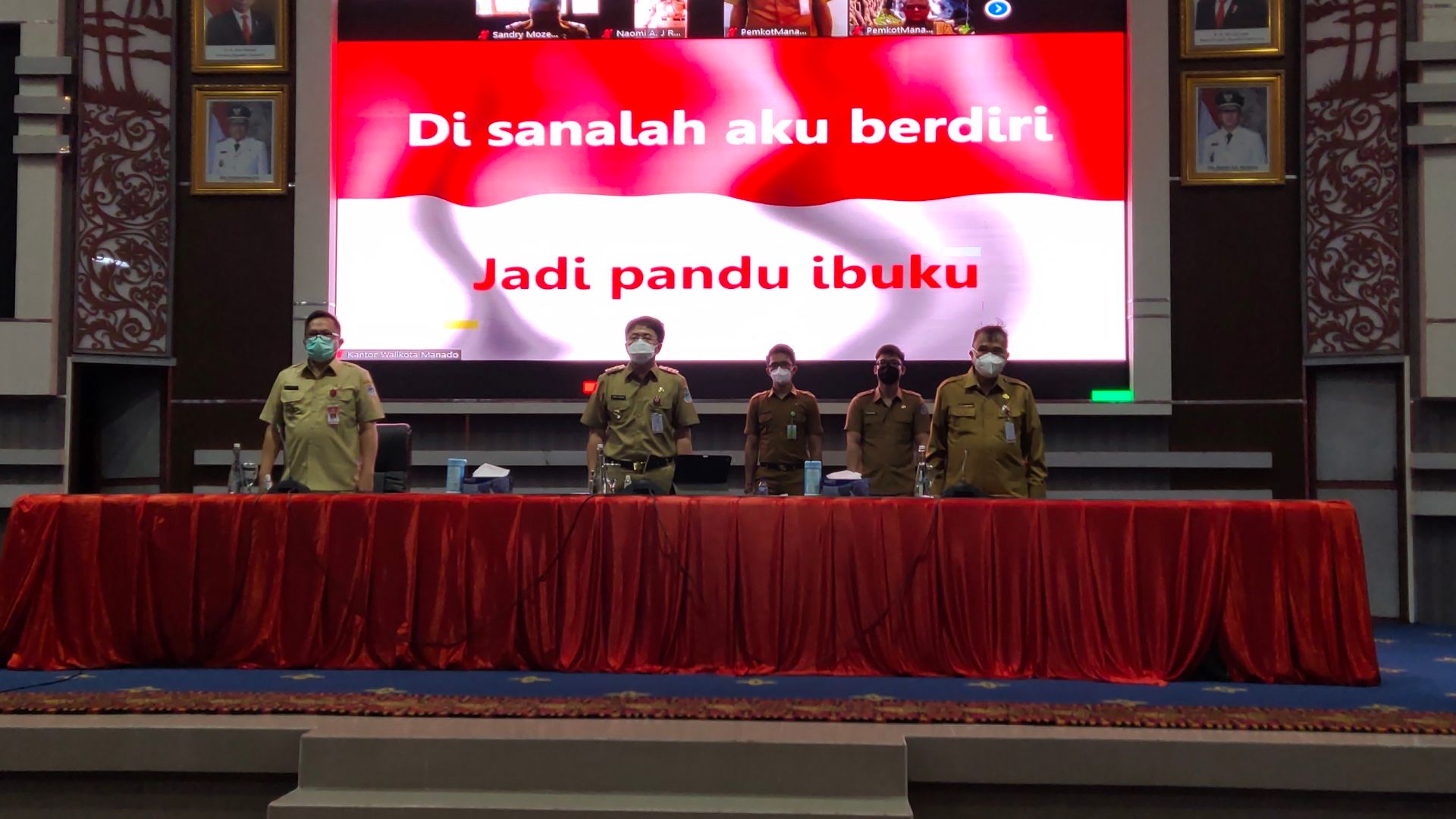 Rapat kerja perdana pemerintahan Walikota Andrei Angouw dan Wawali Manado Richard Sualang. (Foto:Mik)