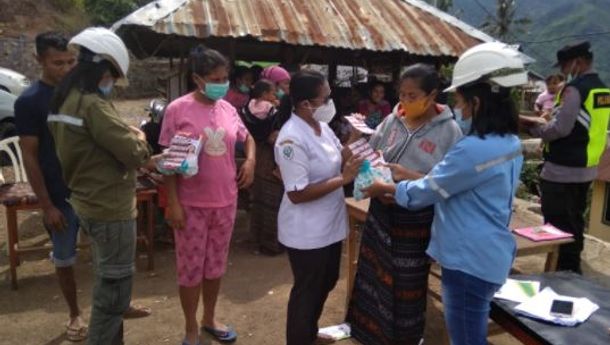  PT SGI dan Tenaga Kesehatan Berkolaborasi Layani Kesehatan Ibu dan Anak di Desa Sokoria