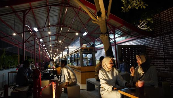 Pujasera Wisma A Yani Gresik, Lebih Instagramable