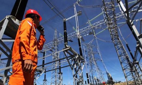perbaikan-yang-dilakukab-petugas-pln-beberapa-waktu-lalu_20181008_010407.jpg