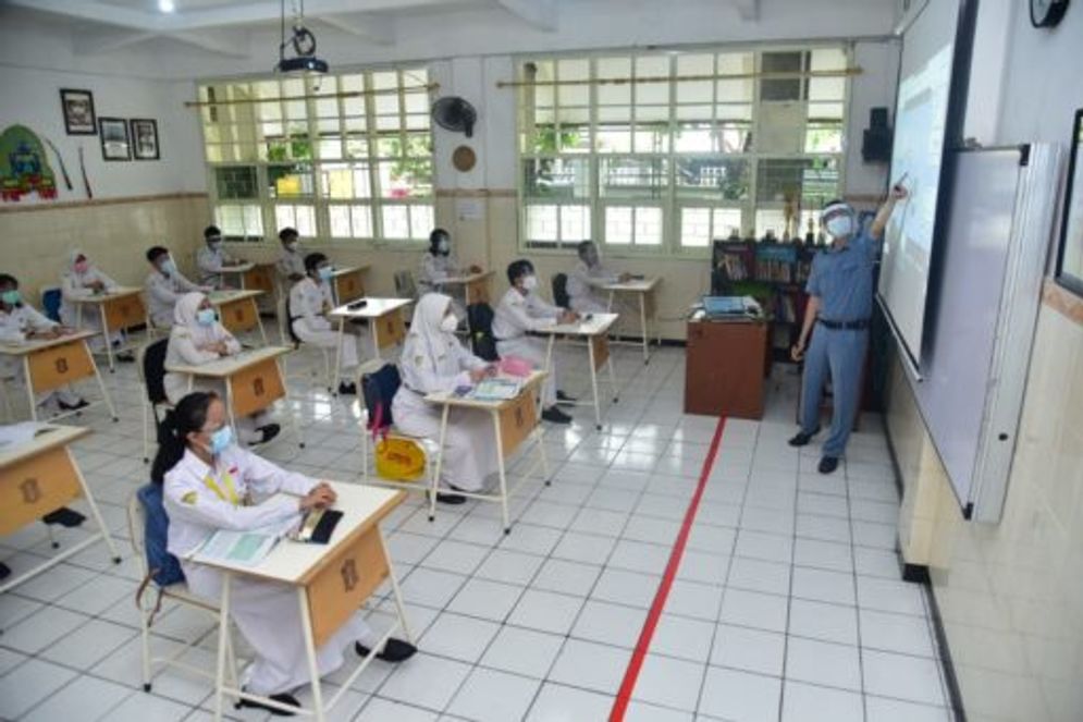 A-SEKOLAH.jpg