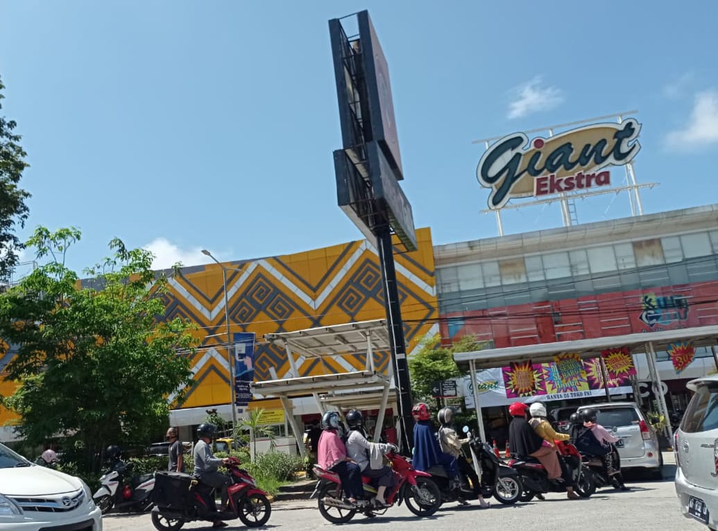 Gerai Giant Extra di Balikpapan