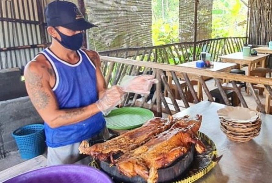 <p>Bipang Ambawang, kuliner khas Kalimantan Barat yang merupakan singkatan dari babi panggang / Instagram @bipangambawang</p>
