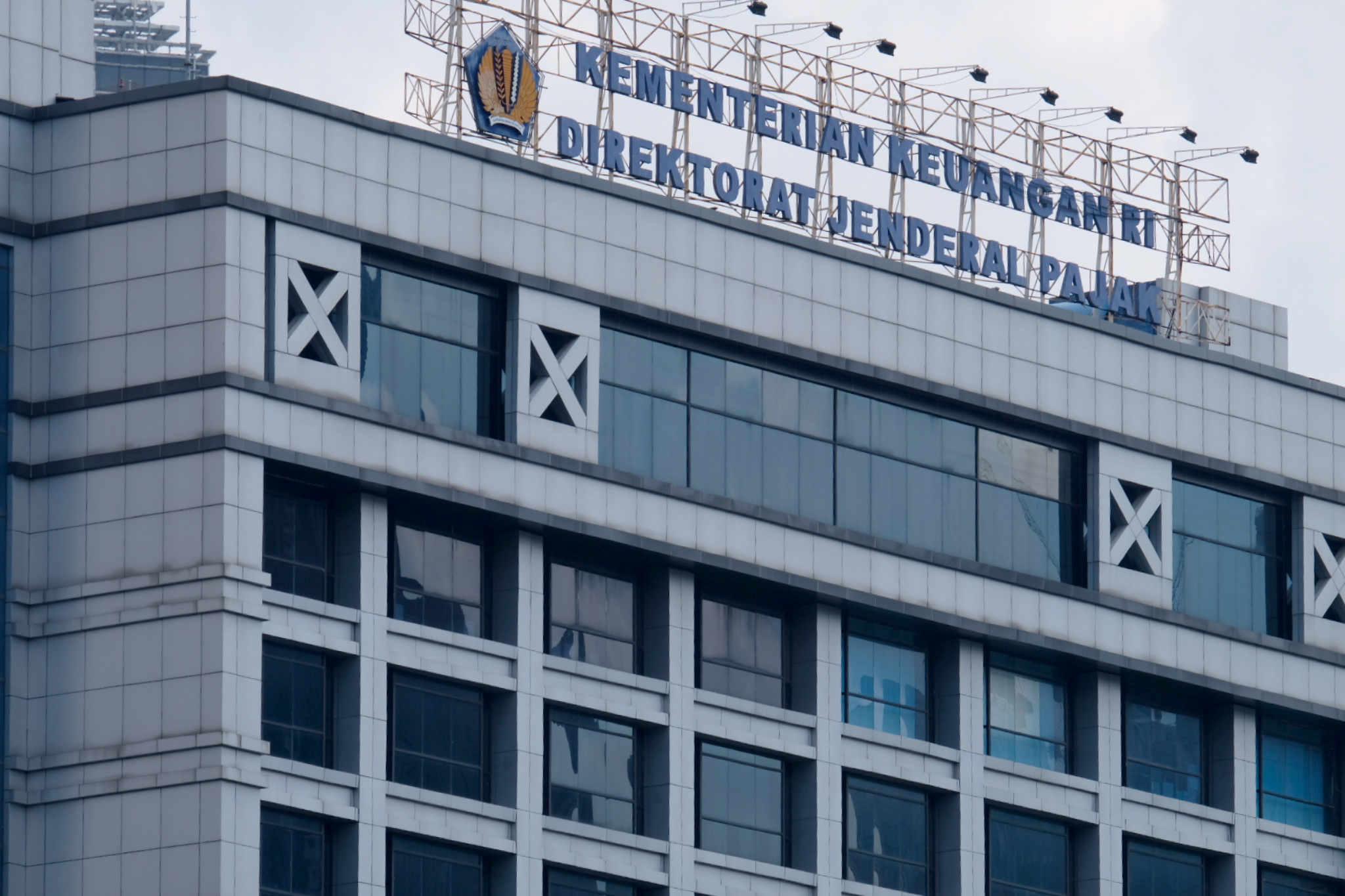 <p>Ilustrasi kantor Direktorat Jenderal Pajak Kementerian Keuangan RI, di kawasan Gatot Subroto, Jakarta. Foto: Ismail Pohan/TrenAsia</p>
