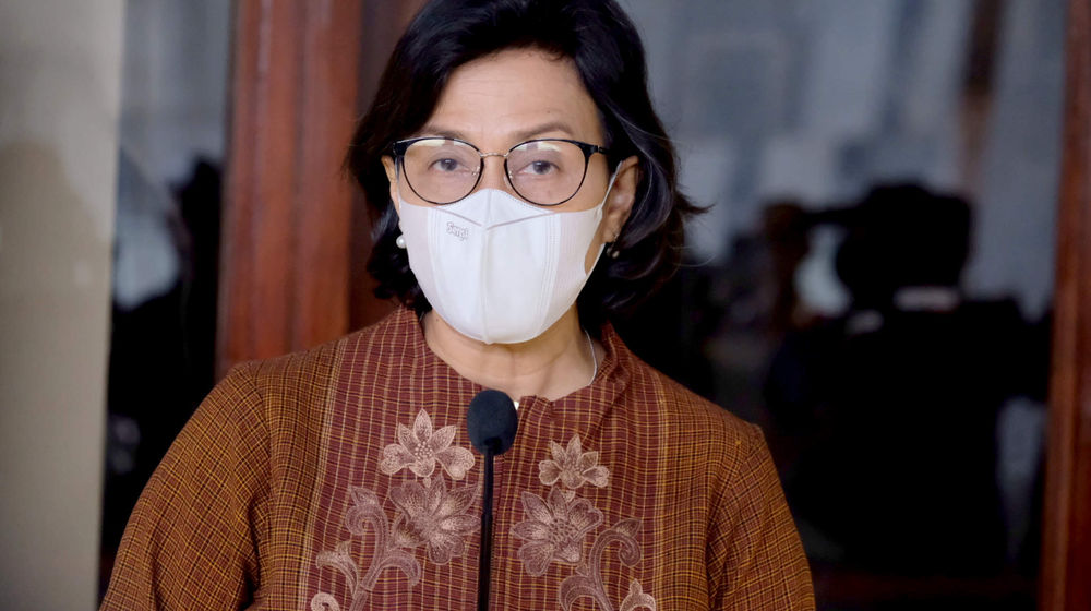 <p>Menteri Keuangan, Sri Mulyani memberikan keterangan pers terkait pertumbuhan ekonomi di kompleks Parlemen Senayan, Jakarta, Kamis, 20 Mei 2021. Foto: Ismail Pohan/TrenAsia</p>

