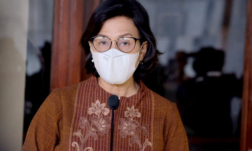 <p>Menteri Keuangan, Sri Mulyani memberikan keterangan pers terkait pertumbuhan ekonomi di kompleks Parlemen Senayan, Jakarta, Kamis, 20 Mei 2021. Foto: Ismail Pohan/TrenAsia</p>
