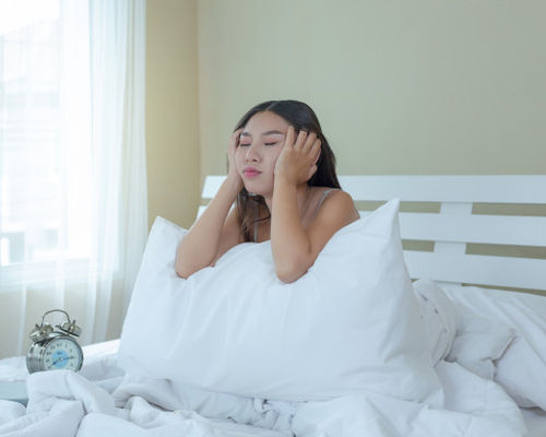 Cuaca panas justru membuat Anda susah untuk tidur berkualitas? Mari coba lakukan tips ampuh dan mudah berikut ini