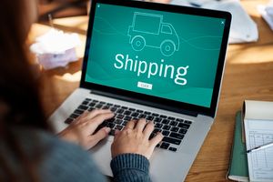 Inilah caya yang dapat Anda gunakan untuk menghemat biaya atau ongkos kirim saat belanja online