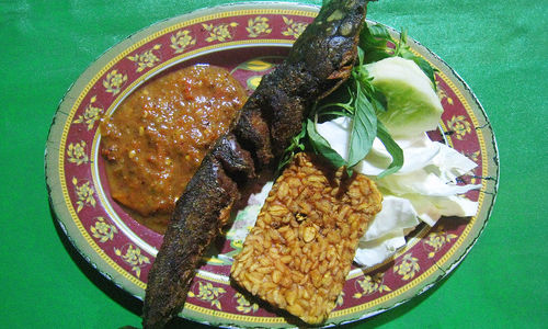 pecel lele.jpg