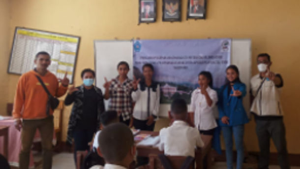 FTBM Kabupaten Ende Lakukan Edukasi Literasi Di Desa Numba 