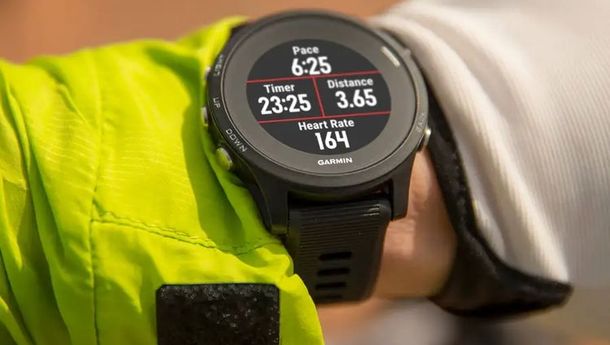 Garmin Luncurkan Dua Smartwatch Forerunner 55 dan 945 LTE