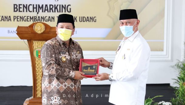 Gubernur Sumatra Barat Studi Pengembangan Budidaya Udang di Lampung