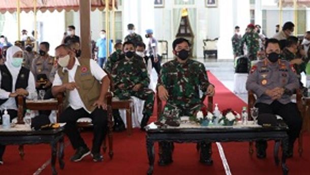 Panglima TNI dan Kapolri Rangkul Tokoh Agama Untuk Tekan Covid-19 di Bangkalan