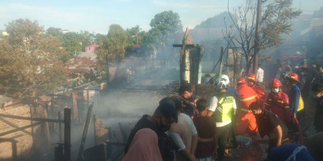 Akibat Kebakaran, 40 KK di Gunung Bugis Kehilangan Tempat Tinggal 