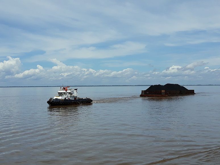 Gambaran Sungai Barito. PT Ambapers -selaku anak usaha PT Bangun Banua- menjadi pengelo alur sungai yang satu ini.