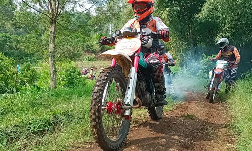 motocross 2.jpg
