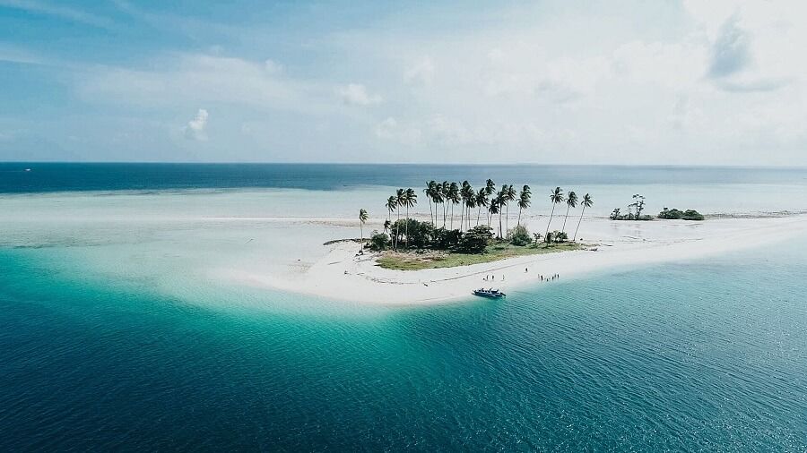 Pulau Manimbora.