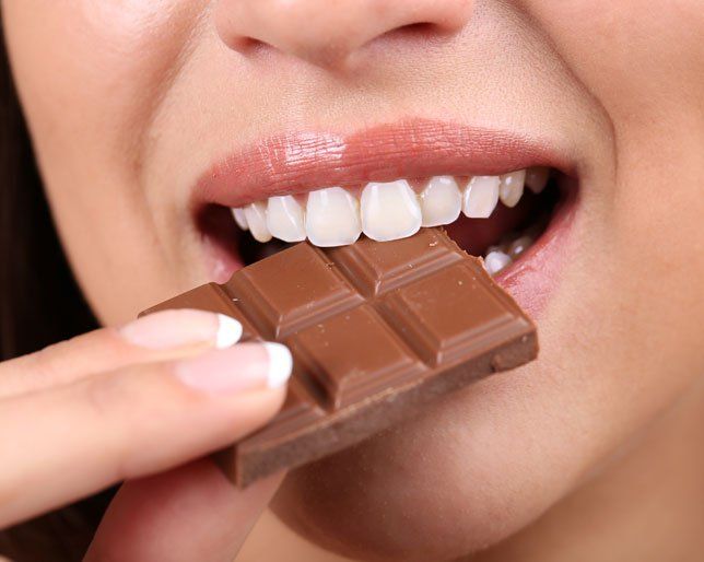Ilustrasi - Hasil studi menujukkan makan cokelat di pagi hari dapat membakar lemak dan mengontrol gula darah.