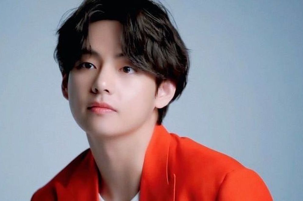 V BTS.