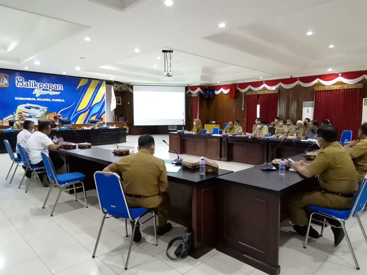 Rapat koodinasi dan monitoring KPK wilayah Kaltim dengan Pemkot Balikpapan