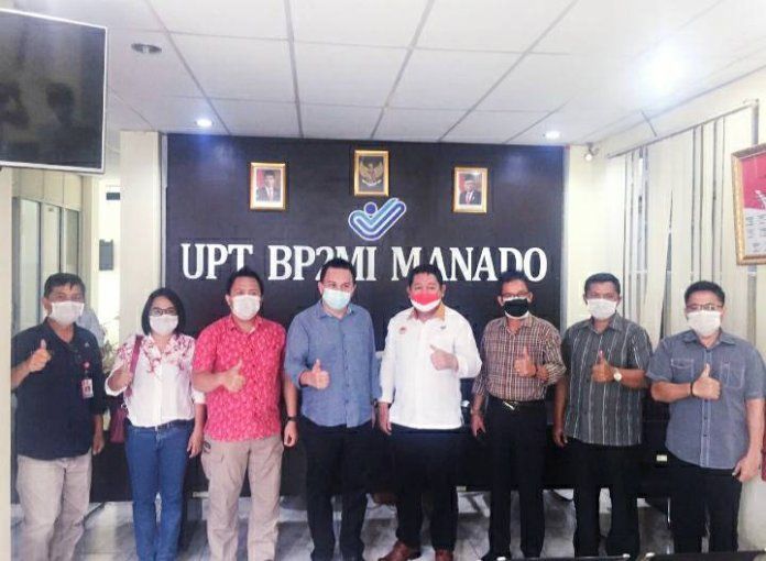 Komisi III DPRD bersama dengan Pemerintah Kabupaten Minahasa Tenggara (Mitra) melakukan kunjungan kerja di UPT BP2MI Kota Manado. (Foto:istimewa)