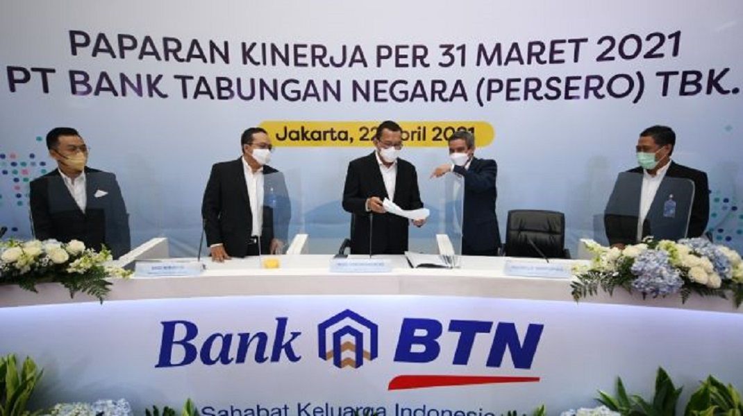 <p>Haru Koesmahargyo dan Nixon LP Napitupulu resmi menjadi Direktur Utama dan Wakil Direktur Utama PT Bank Tabungan Negara (Persero) Tbk / Dok. BTN</p>
