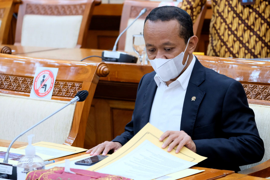 <p>Menteri Investasi/Kepala Badan Koordinasi Penanaman Modal (BKPM) Bahlil Lahadalia saat mengikuti rapat dengan komisi VI DPR RI, di kompleks Parlemen Senayan, Jakarta, Selasa, 8 Juni 2021. Foto: Ismail Pohan/TrenAsia</p>
