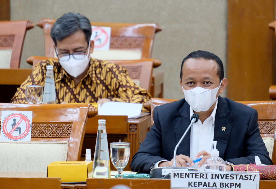 <p>Menteri Investasi/Kepala Badan Koordinasi Penanaman Modal (BKPM) Bahlil Lahadalia saat mengikuti rapat dengan komisi VI DPR RI, di kompleks Parlemen Senayan, Jakarta, Selasa, 8 Juni 2021. Foto: Ismail Pohan/TrenAsia</p>
