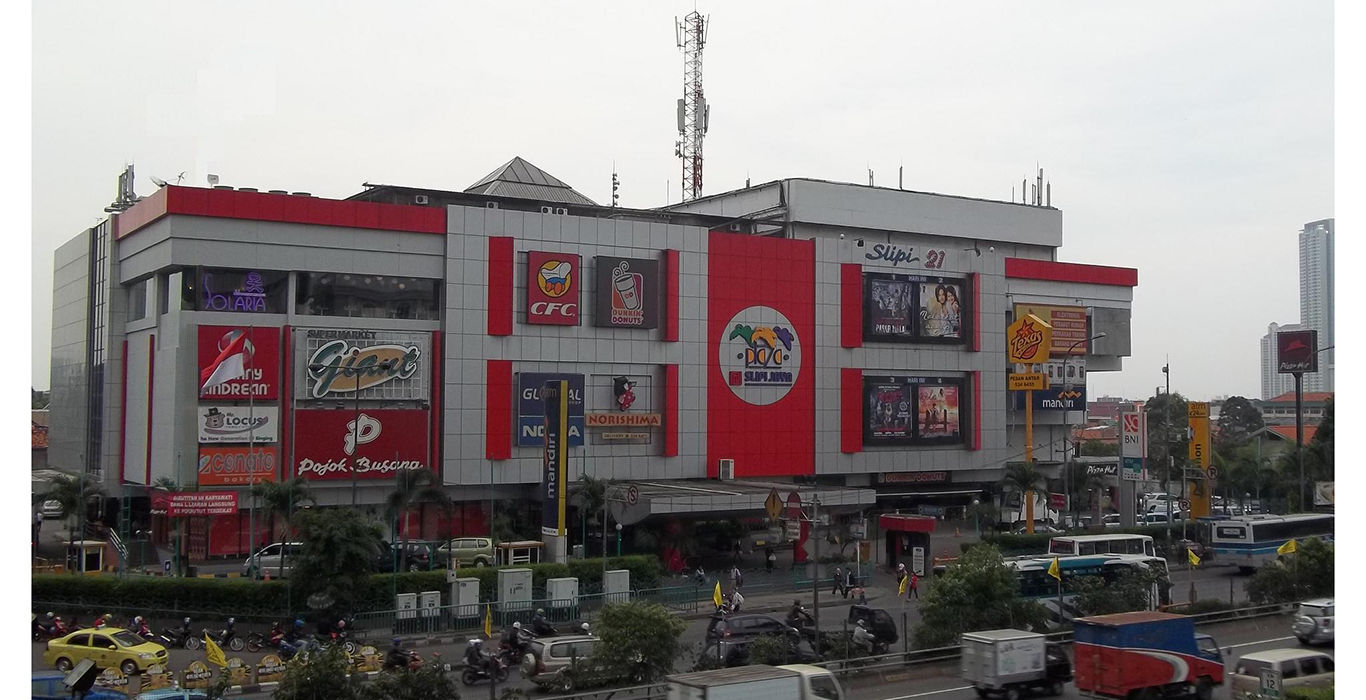 <p>Pusat perbelanjaan milik PT Jaya Real Property, Plaza Slipi Jaya. (Foto: jayaproperty.com)</p>
