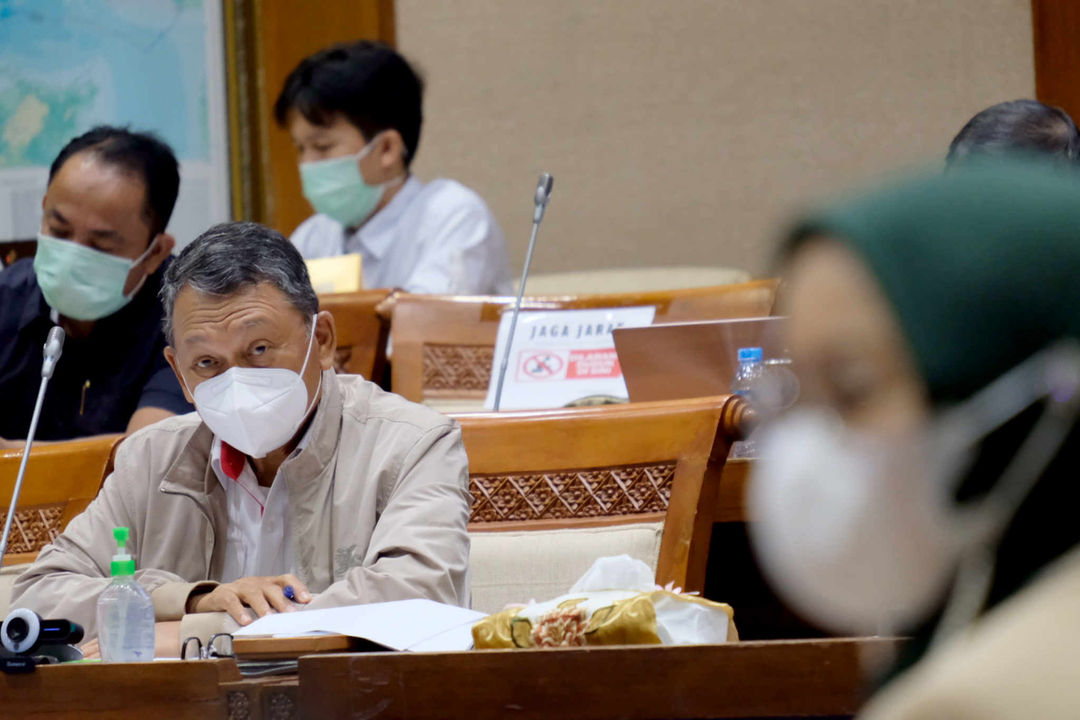 <p>Menteri Energi dan Sumber Daya Mineral (ESDM) Arifin Tasrif saat hadir dalam rapat kerja dengan Komisi VII DPR di komplek Parlemen, Senayan, Jakarta, Rabu, 2 Juni 2021. Foto: Ismail Pohan/TrenAsia</p>
