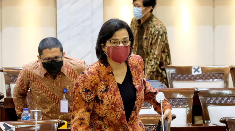 <p>Menteri Keuangan Sri Mulyani Indrawati saat menghadiri rapat kerja dengan komisi XI DPR di komplek Parlemen Senayan, Kamis, 10 Juni 2021. Foto: Ismail Pohan/TrenAsia</p>