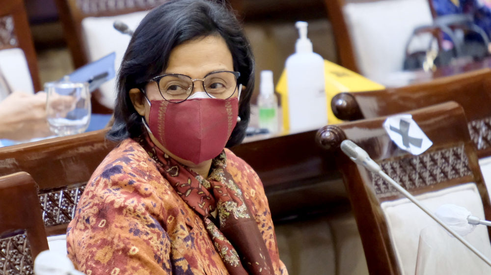 <p>Menteri Keuangan Sri Mulyani Indrawati saat menghadiri rapat kerja dengan komisi XI DPR di komplek Parlemen Senayan, Kamis, 10 Juni 2021. Foto: Ismail Pohan/TrenAsia</p>
