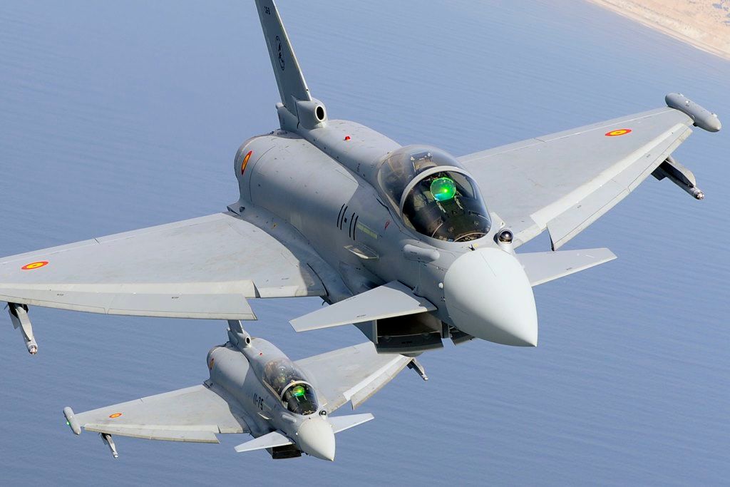 <p>Spanish Air Force single and two seater Eurofighter Typhoon from ALA-11 based in Moron, Spain. The aircrat are flying with drop tanks and IRIS-T missiles.</p>
