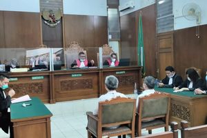 <p>Persidangan kasus tindak pidana pasar modal PT Tiga Pilar Sejahtera Food Tbk (AISA) dengan terdakwa Stefanus Joko Mogoginta dan Budhi Istanto di Pengadilan Negeri Jakarta Selatan, Kamis 3 Juni 2021 / Dok. Istimewa</p>