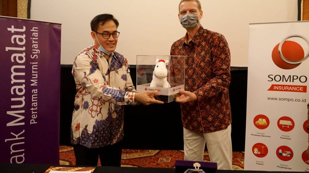 <p>CEO Asuransi Sompo, Eric Nemitz  dan Chief Wholesale Banking Officer Bank Muamalat Irvan Yulian Noor/ Sumber: Bank Muamalat</p>
