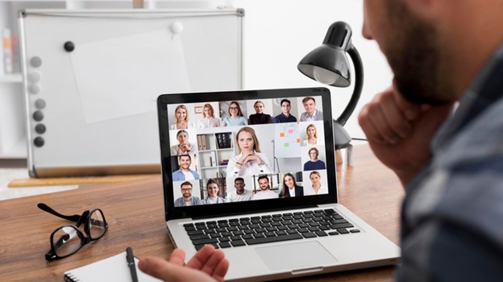 Cara menghilangkan kecemasan saat rapat online ketika WFH