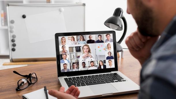 Ayo Rapat  Gunakan Aplikasi Meeting AI